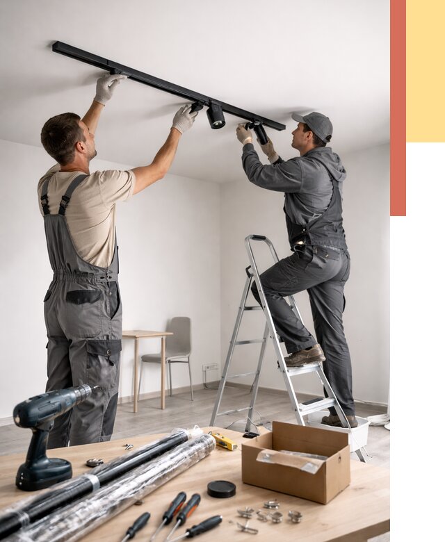 Установка трековых светильников в натяжной потолок в Лабинске от 4504 руб. | ОТДЕЛОЧНИК-Лбк